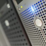 データセンターに並ぶサーバー